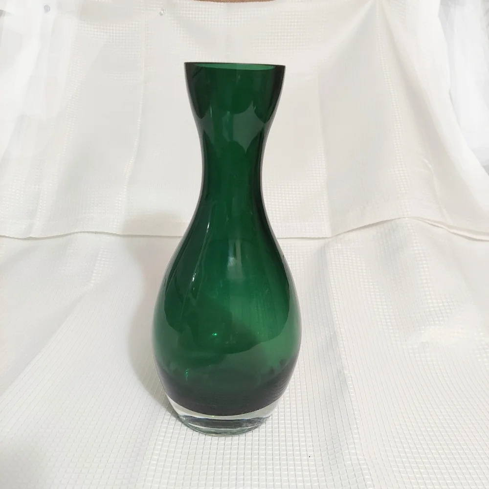 Emerald Diva Crate & Barrel Glass Floral Vase Clear Bottom Poland